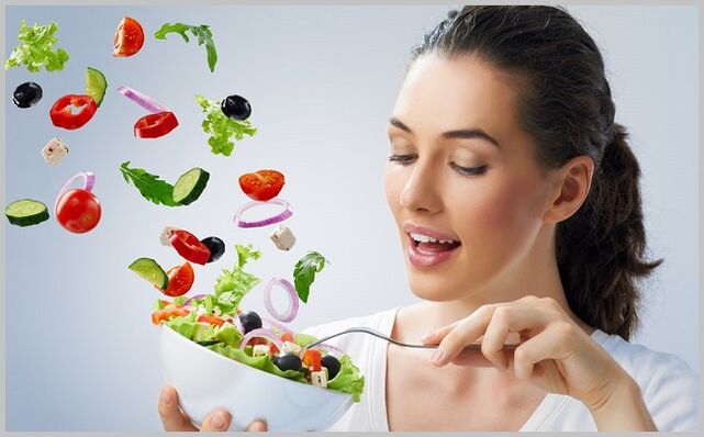 eating a vegetable salad during treatment for varicose veins